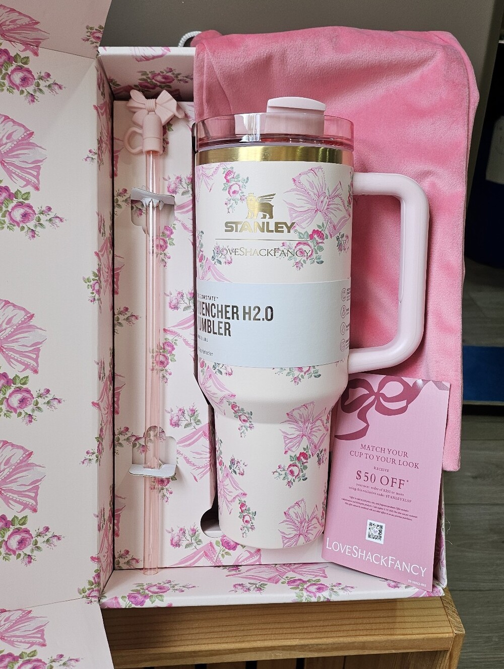 Stanlet LoveShackFancy 40oz Tumbler - Picture 3 of 6